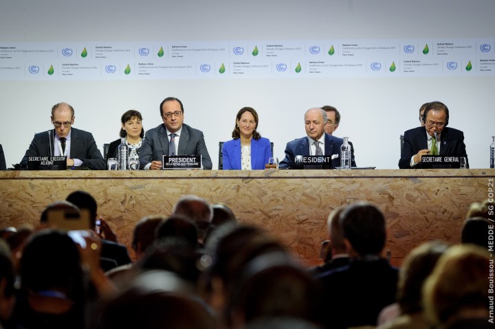 Comité de Paris en salle pleinière Seine pendant la COP21