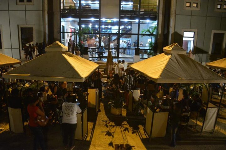 7ba60607b9974d1c-0557c