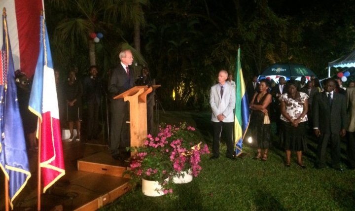 e20485864b5abcd4-e5aa3