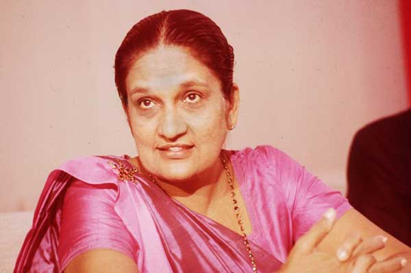 26-bandaranaike-sirimavo