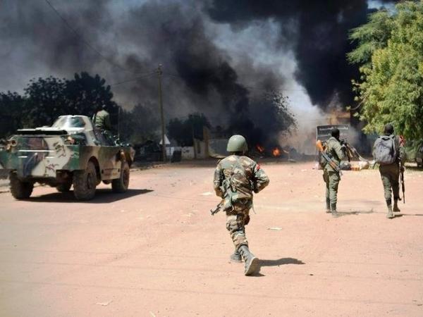 Explosion-terroristes-embuscade-attentat-bandits-nord-mali-kidal-gao-tombouctou1